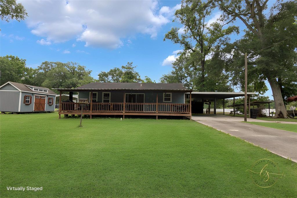 134 Magnolia Point Drive, Houston, TX 77336