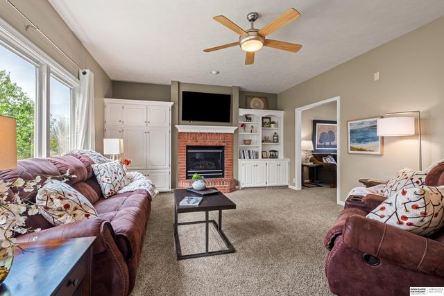 17457 I Street, Omaha, NE 68135