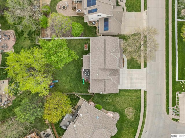 17457 I Street, Omaha, NE 68135