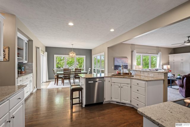 17457 I Street, Omaha, NE 68135