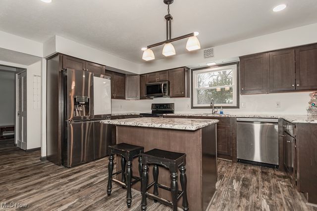 8012 Fenway Drive, Parma, OH 44129