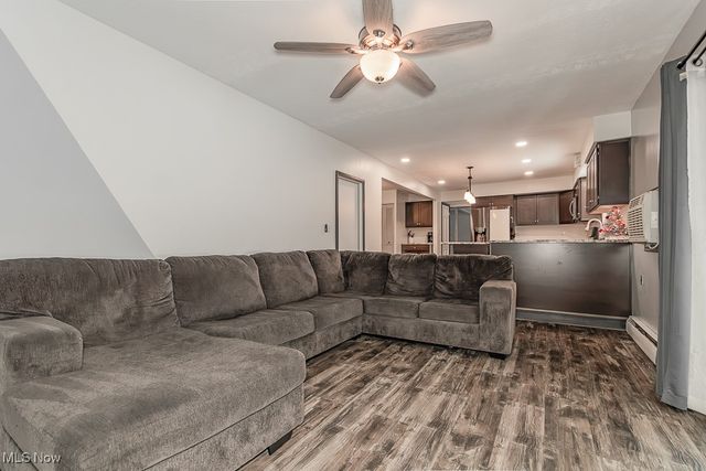 8012 Fenway Drive, Parma, OH 44129