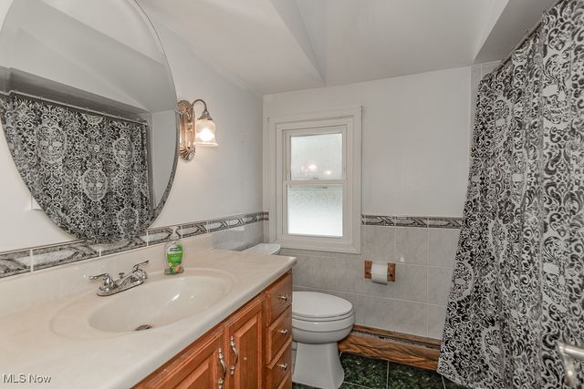 8012 Fenway Drive, Parma, OH 44129