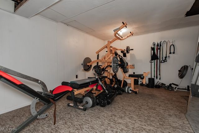 8012 Fenway Drive, Parma, OH 44129