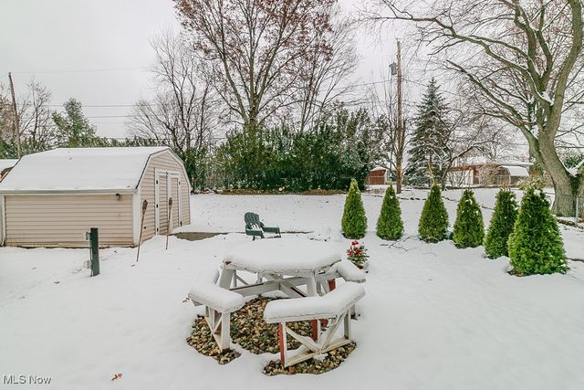 8012 Fenway Drive, Parma, OH 44129