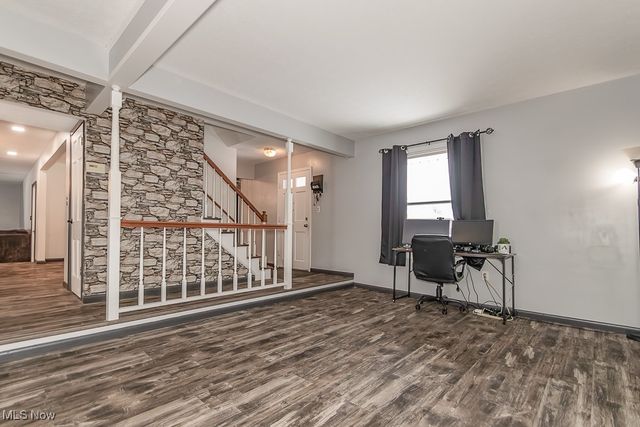 8012 Fenway Drive, Parma, OH 44129