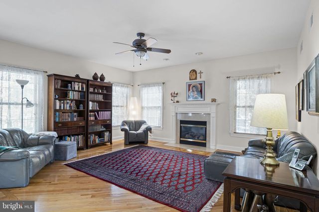 2 COUNTRY SIDE DRIVE, Carlisle, PA 17013