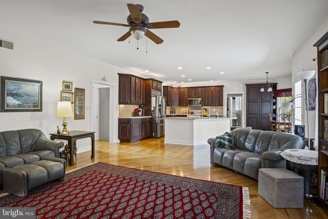 2 COUNTRY SIDE DRIVE, Carlisle, PA 17013
