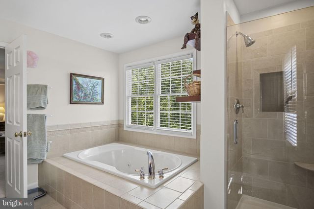 2 COUNTRY SIDE DRIVE, Carlisle, PA 17013