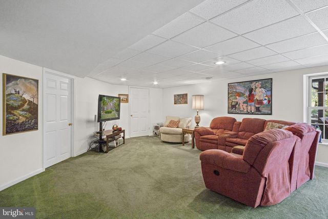2 COUNTRY SIDE DRIVE, Carlisle, PA 17013