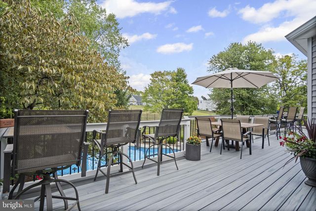 2 COUNTRY SIDE DRIVE, Carlisle, PA 17013