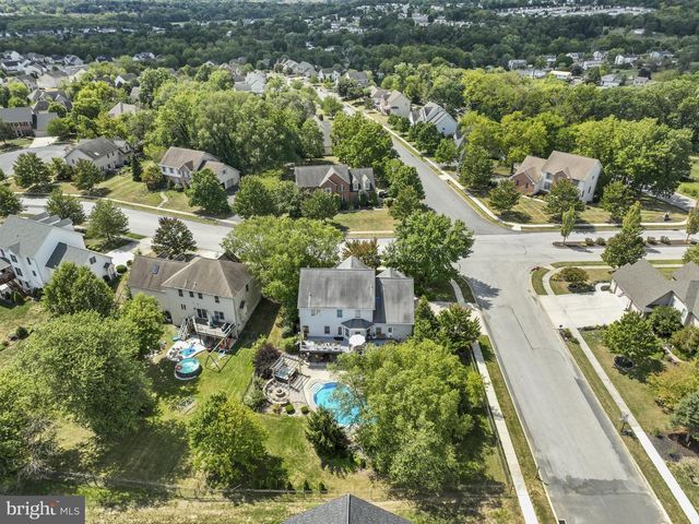 2 COUNTRY SIDE DRIVE, Carlisle, PA 17013