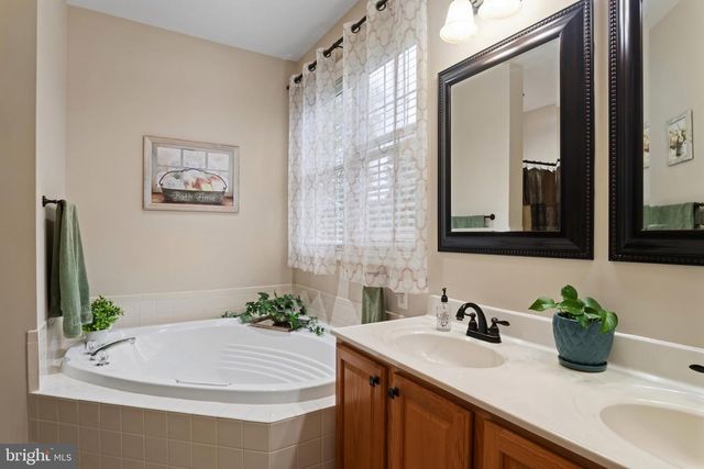 1125 KEARNS CT, Culpeper, VA 22701