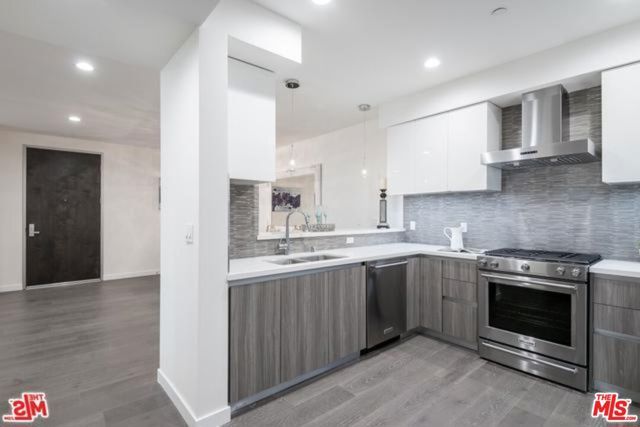 12045 Guerin Street 304, Studio City (los Angeles), CA 91604