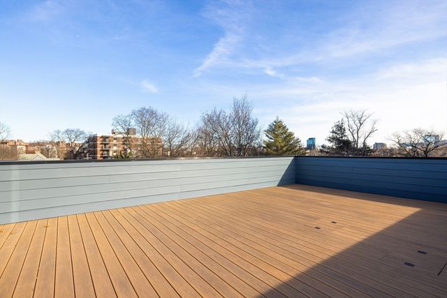 63-65 Green Street PH-3, Brookline, MA 02446