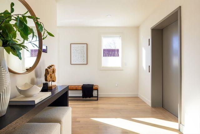 63-65 Green Street PH-3, Brookline, MA 02446