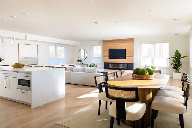 63-65 Green Street PH-3, Brookline, MA 02446