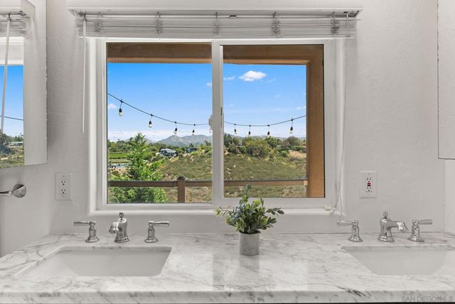 4391 Middlesex Drive, San Diego, CA 92116