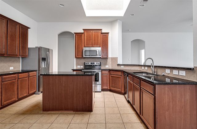 1624 Wickham Drive, Burleson, TX 76028