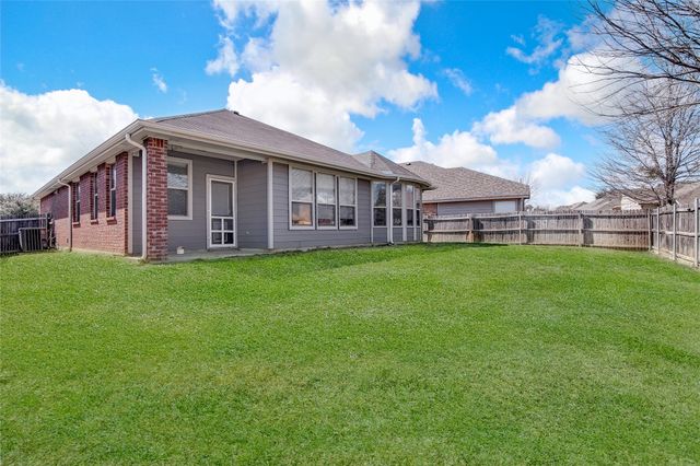 1624 Wickham Drive, Burleson, TX 76028