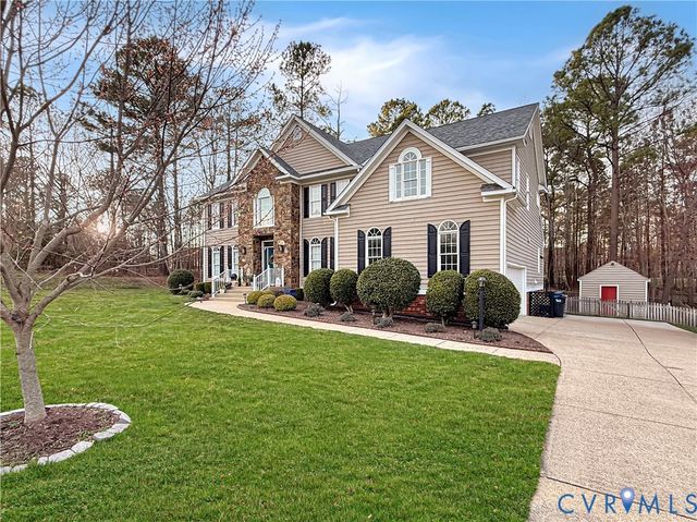 15636 Moss Light Pl, Moseley, VA 23120