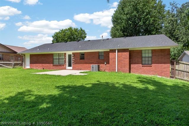 3001 98th Circle, Fort Smith, AR 72903