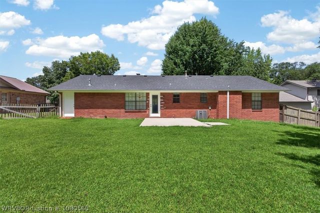 3001 98th Circle, Fort Smith, AR 72903