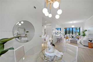 7460 La Paz Boulevard 202, Boca Raton, FL 33433