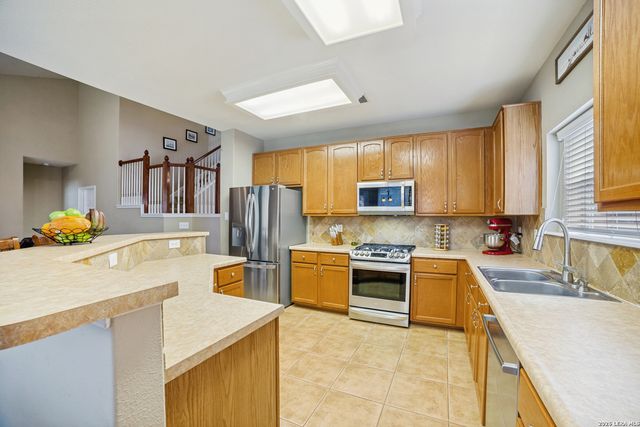 5711 Lasalle Way, San Antonio, TX 78253