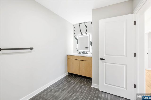 108 Fleming Avenue, Newark, NJ 07105