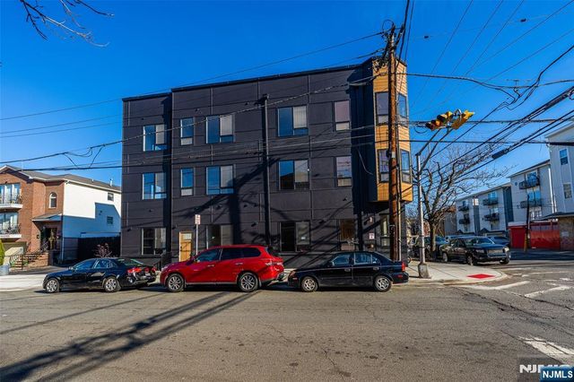 108 Fleming Avenue, Newark, NJ 07105
