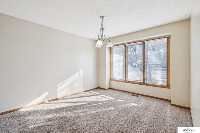 2864 Katelyn Circle, Lincoln, NE 68516