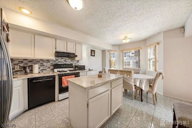 253 Nebula Rd, Piscataway Twp., NJ 08854