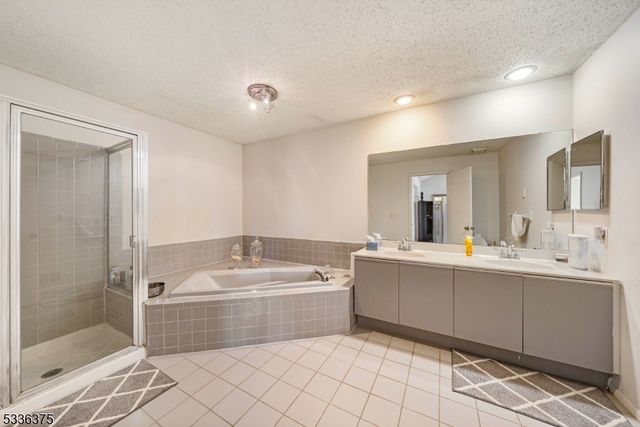 253 Nebula Rd, Piscataway Twp., NJ 08854