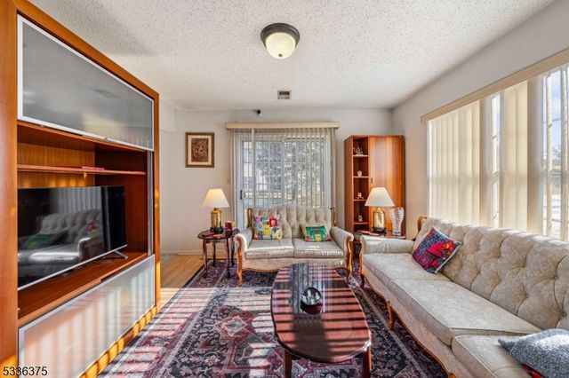 253 Nebula Rd, Piscataway Twp., NJ 08854