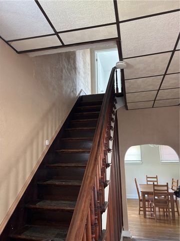 16 Oak St, Manor, PA 15665