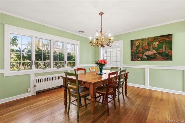 6 Walbrooke Circle, Scarsdale, NY 10583