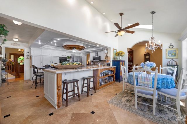 6600 Audene Way, Bakersfield, CA 93308