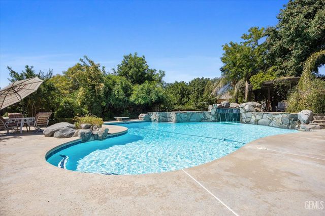 6600 Audene Way, Bakersfield, CA 93308