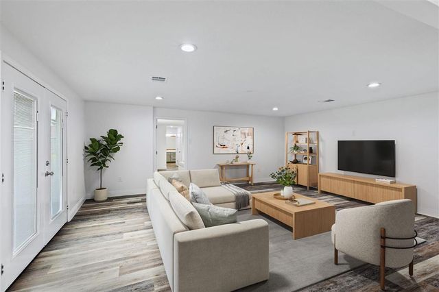 1224 Georgia St, Sulphur, LA 70663