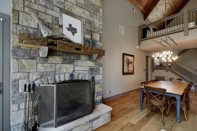 134 Narrows RD, Blanco, TX 78606