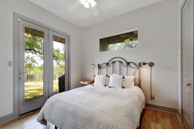 134 Narrows RD, Blanco, TX 78606