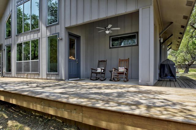 134 Narrows RD, Blanco, TX 78606