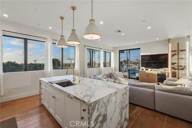 626 Longfellow, Hermosa Beach, CA 90254