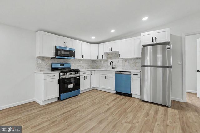 120 BILLINGSPORT RD, Paulsboro, NJ 08066