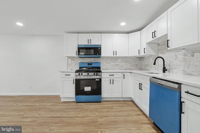 120 BILLINGSPORT RD, Paulsboro, NJ 08066