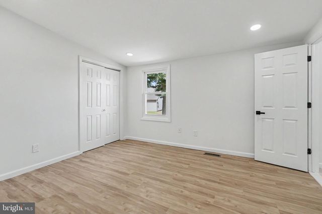 120 BILLINGSPORT RD, Paulsboro, NJ 08066