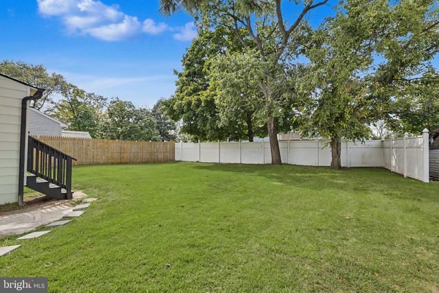 120 BILLINGSPORT RD, Paulsboro, NJ 08066