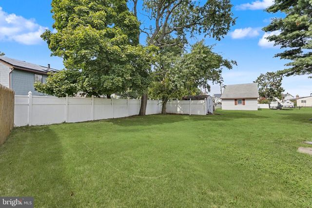 120 BILLINGSPORT RD, Paulsboro, NJ 08066