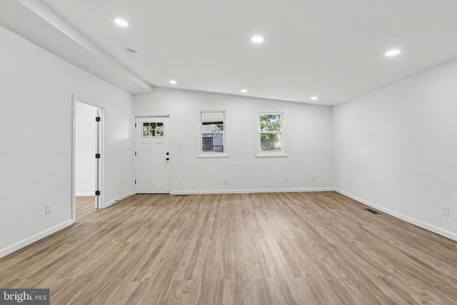 120 BILLINGSPORT RD, Paulsboro, NJ 08066